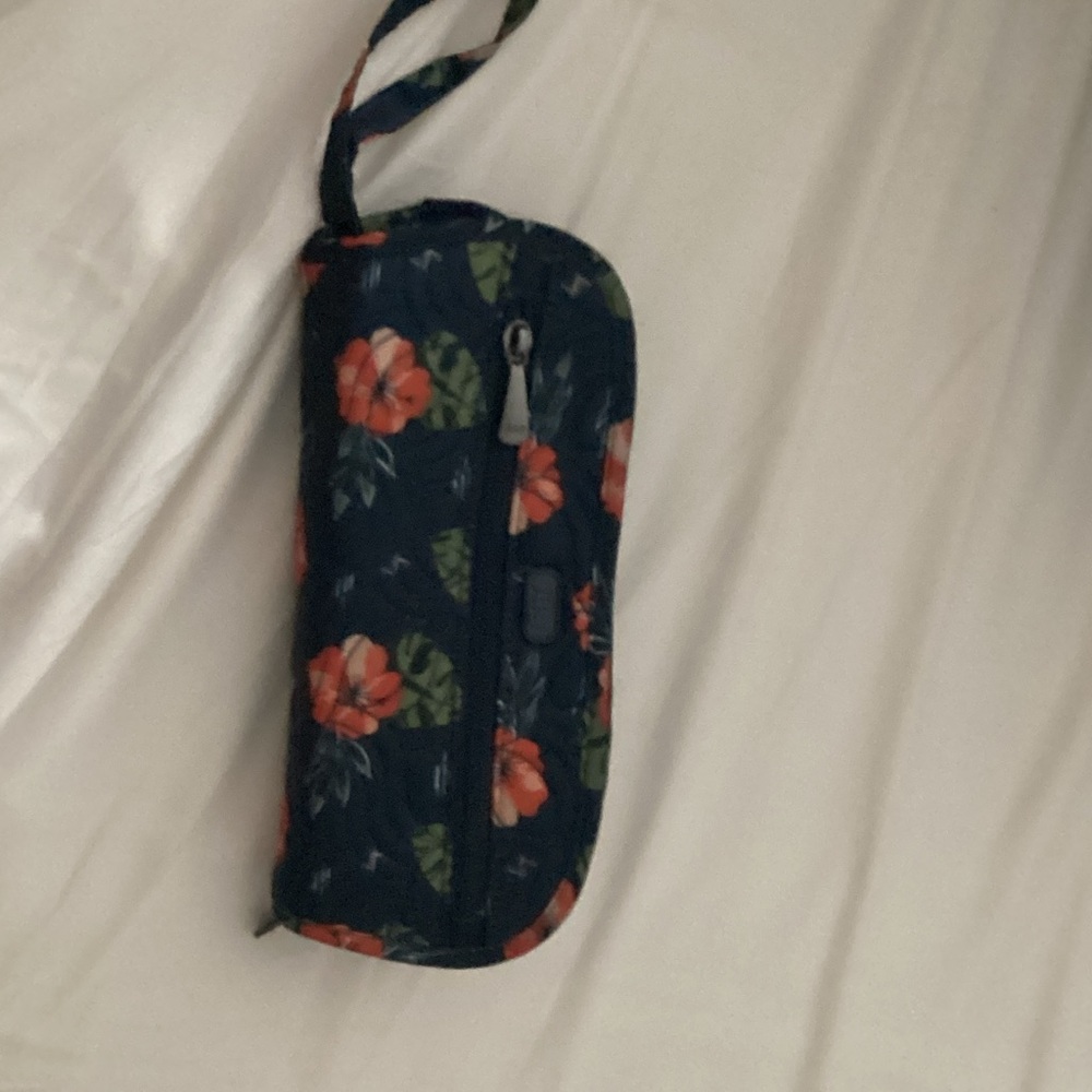 Lug Flipper Quilted Jewelry Bag